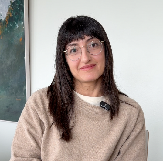 Farnoush Tabaroj, studierektor vid handkirurgiska kliniken på Södersjukhuset i Stockholm.